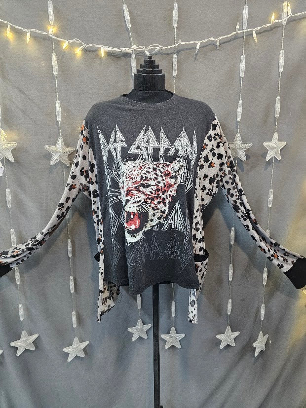 #89 Def Leppard Upcycled Cardigan Sleeve Tee – Small/Med